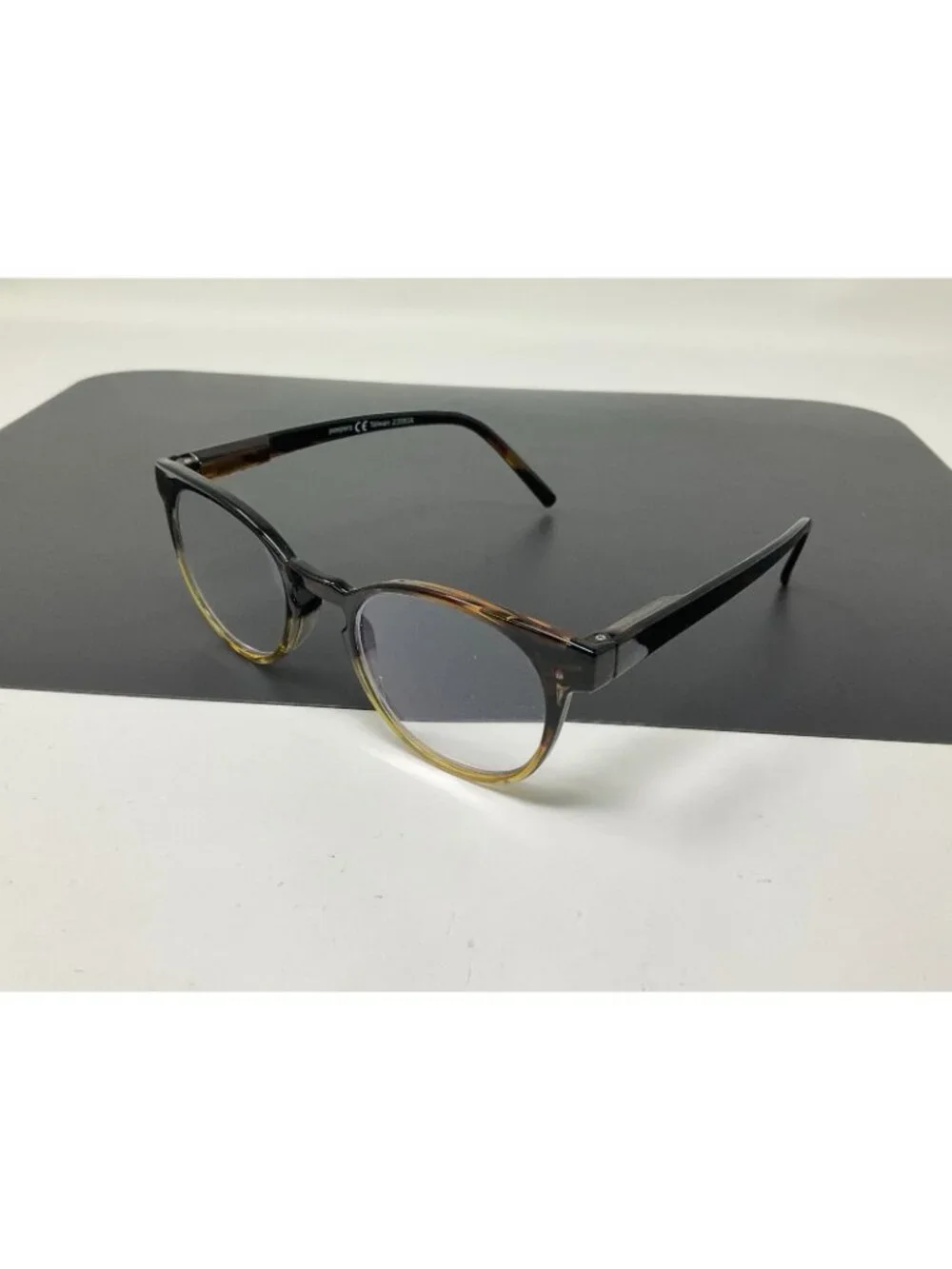 Peepers Dynomite Focus Tortoise Reading Glasses Blue Light Filter +2.00